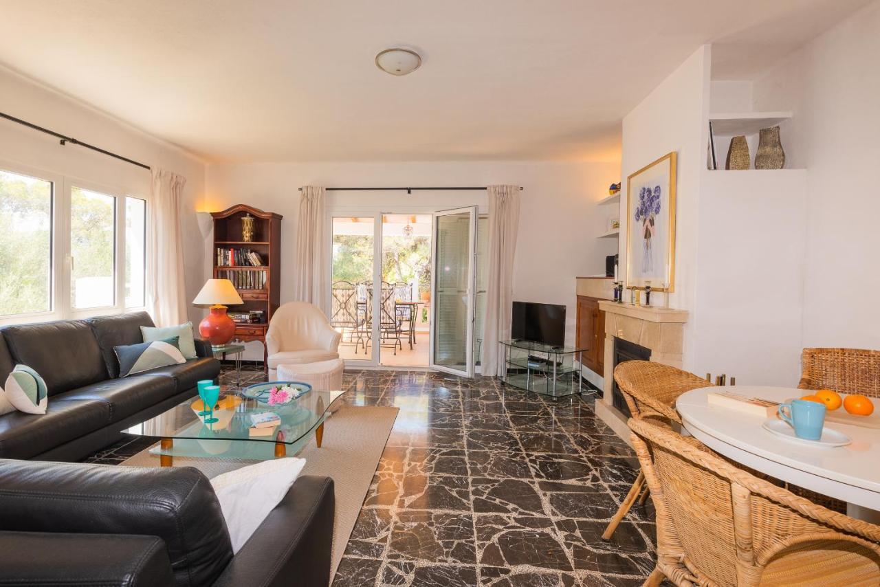 Villa West Casa Taake กาลาดอร์ ภายนอก รูปภาพ